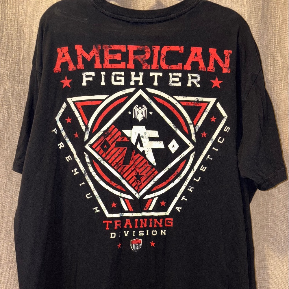 American Fighter | Men's Buckle Exclusive Graphic T-Shirt | Size XXXL - Picture 2 of 6